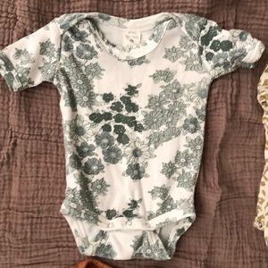 Kate Quinn kimono onesies size 0-3 months